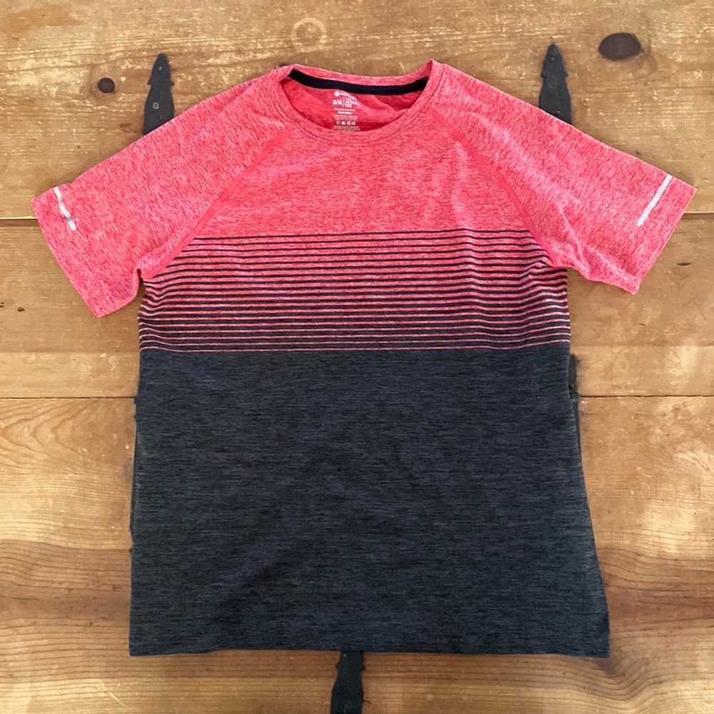 Member’s Mark Boys Two Tone Red & Black Tee Shirt